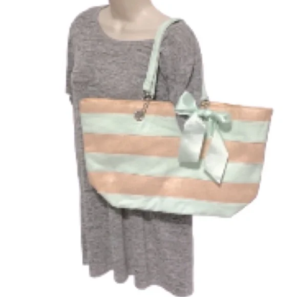 Ulta Beauty | Medium Purse Tote Beach Bag Mint & Cream Striped 7" x 9" x… - Picture 3 of 13